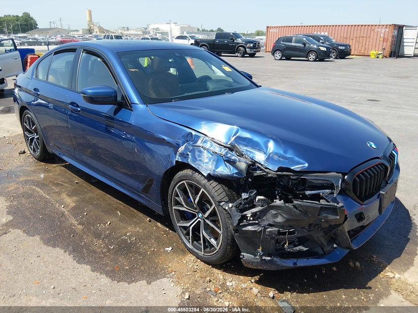 2022 BMW 5er VIN WBA73BJ07NWX58306 IAAI salvage auction — RIGHT FRONT, Salvage Title, sold $21,100 on 2026-08-04 (photo 6)