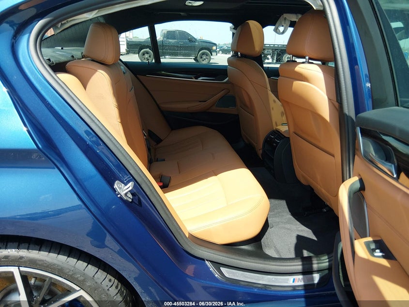 2022 BMW 5er VIN WBA73BJ07NWX58306 IAAI salvage auction — RIGHT FRONT, Salvage Title, sold $21,100 on 2026-08-04 (photo 8)