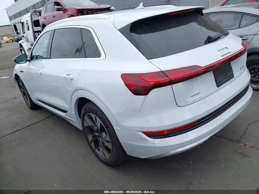 2021 Audi E-tron VIN WA1AAAGE8MB014810 IAAI salvage auction — LEFT FRONT, Salvage Title, sold $14,600 on 2026-07-13 (photo 3)