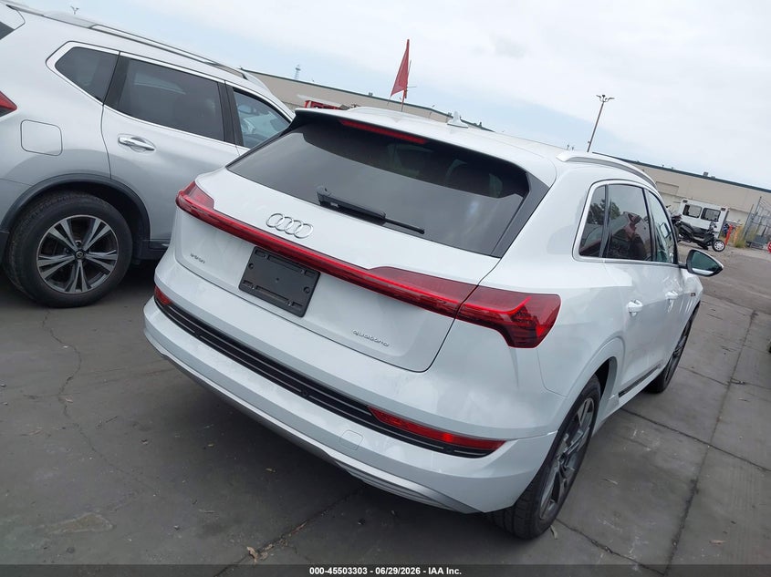 2021 Audi E-tron VIN WA1AAAGE8MB014810 IAAI salvage auction — LEFT FRONT, Salvage Title, sold $14,600 on 2026-07-13 (photo 4)