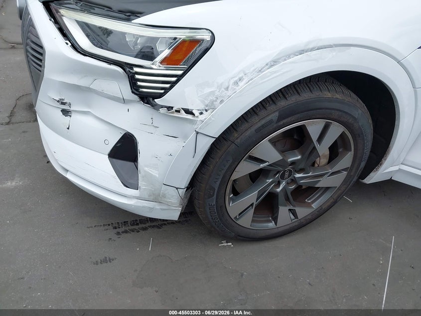 2021 Audi E-tron VIN WA1AAAGE8MB014810 IAAI salvage auction — LEFT FRONT, Salvage Title, sold $14,600 on 2026-07-13 (photo 6)