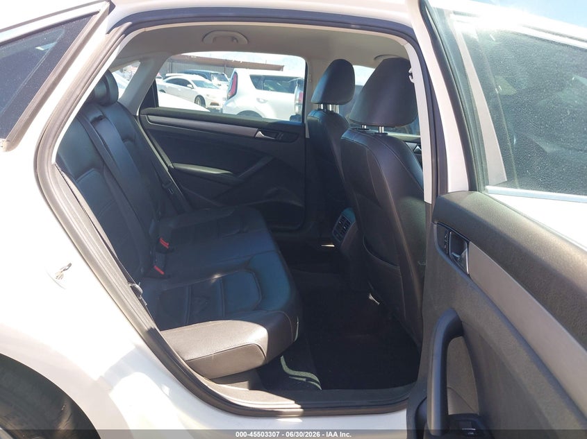 2014 Volkswagen Passat VIN 1VWBT7A37EC073113 IAAI salvage auction — RIGHT FRONT, Salvage (Arizona), sold $900 on 2026-07-12 (photo 8)