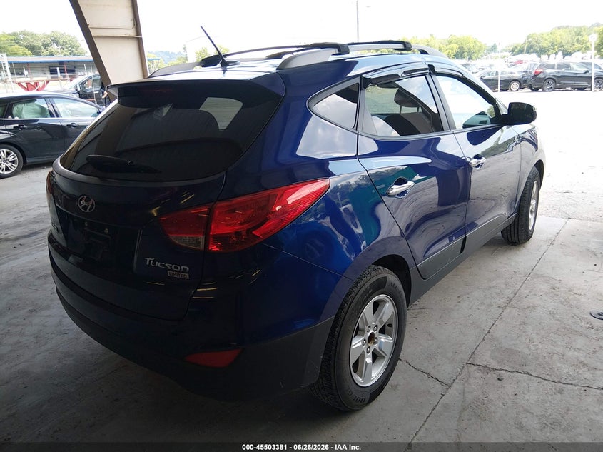 2013 Hyundai Tucson VIN KM8JU3AC3DU649286 IAAI salvage auction — NORMAL WEAR, Clear (Tennessee), sold $1,700 on 2026-07-13 (photo 4)