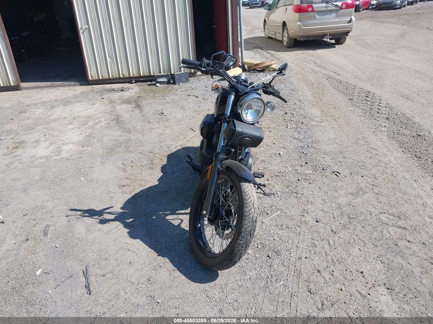 2017 Yamaha Xv VIN JYAVN05E2HA012759 IAAI salvage auction — RIGHT FRONT, Salvage - Greater Than 75% (Maryland), sold $1,200 on 2026-07-28 (photo 5)
