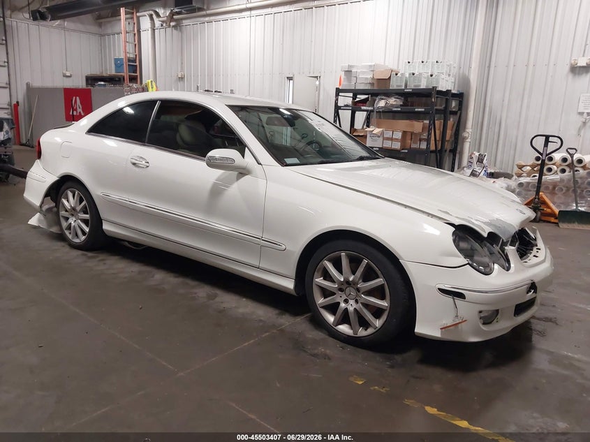 2007 Mercedes-benz Clk-klasse VIN WDBTJ56H17F208916 IAAI salvage auction — FRONT & REAR, Salvage (Iowa), sold $425 on 2026-08-04 (photo 1)