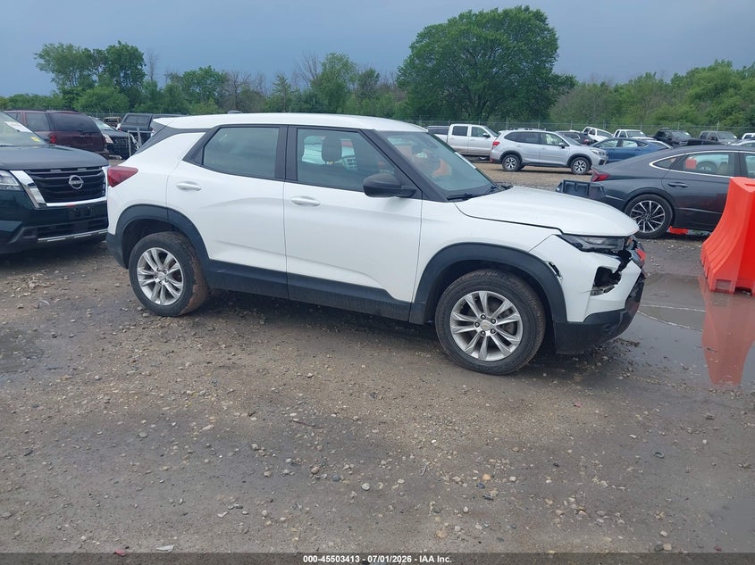 2023 Chevrolet Trailblazer VIN KL79MNSLXPB073906 IAAI salvage auction — FRONT END, Salvage (Wisconsin), sold $3,700 on 2026-07-30 (photo 1)