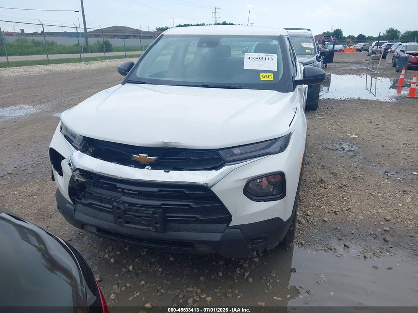 2023 Chevrolet Trailblazer VIN KL79MNSLXPB073906 IAAI salvage auction — FRONT END, Salvage (Wisconsin), sold $3,700 on 2026-07-30 (photo 6)