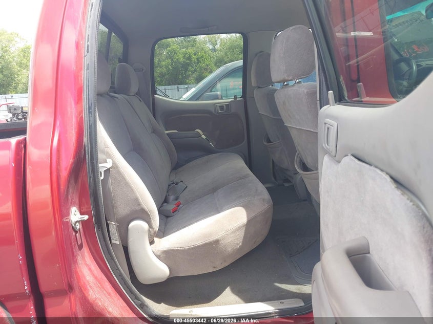 2001 Toyota Tacoma VIN 5TEHN72N31Z733702 IAAI salvage auction — NORMAL WEAR, Clear (Utah), sold $1,850 on 2026-07-16 (photo 8)