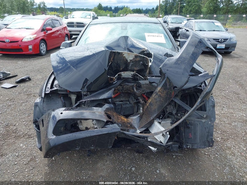2017 BMW 3er VIN WBA8B9G33HNU56636 IAAI salvage auction — FRONT & REAR, Wait Title, sold $425 on 2026-08-19 (photo 6)