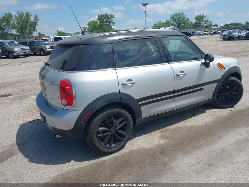2014 Mini Countryman VIN WMWZB3C56EWM31910 IAAI salvage auction — NORMAL WEAR, Clear (Illinois), sold $550 on 2026-07-20 (photo 4)