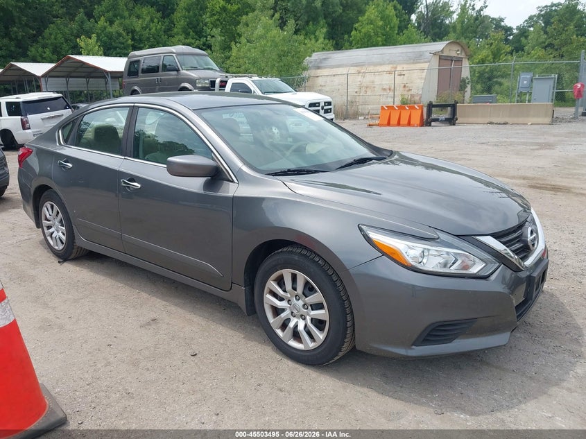 2017 Nissan Altima VIN 1N4AL3AP3HC137068 IAAI salvage auction — NORMAL WEAR, Clear (Maryland), sold $500 on 2026-07-21 (photo 1)
