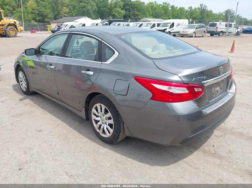 2017 Nissan Altima VIN 1N4AL3AP3HC137068 IAAI salvage auction — NORMAL WEAR, Clear (Maryland), sold $500 on 2026-07-21 (photo 3)