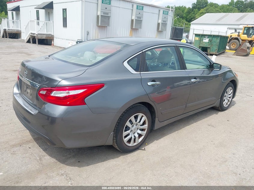 2017 Nissan Altima VIN 1N4AL3AP3HC137068 IAAI salvage auction — NORMAL WEAR, Clear (Maryland), sold $500 on 2026-07-21 (photo 4)