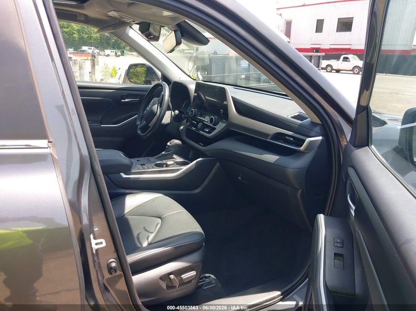 2023 Toyota Highlander VIN 5TDKBRCH7PS123861 IAAI salvage auction — REAR END, Salvage - Greater Than 75% (Maryland), sold $17,000 on 2026-07-22 (photo 5)