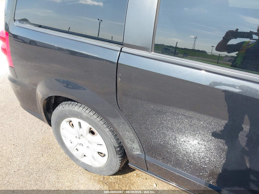 2020 Dodge Caravan VIN 2C4RDGBG3LR236358 IAAI salvage auction — NORMAL WEAR, Sf97 (Illinois), sold $8,850 on 2026-08-27 (photo 6)