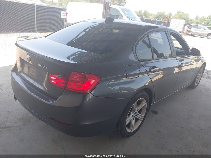 2012 BMW 3er VIN WBA3A5C50CF342304 IAAI salvage auction — FRONT END, Clear (Georgia), sold $450 on 2026-07-09 (photo 4)