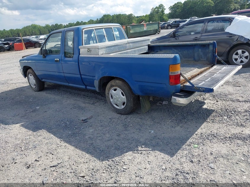 1992 Toyota Pickup VIN JT4RN93P6N5061045 IAAI salvage auction — NORMAL WEAR, Clear (South Carolina), sold $2,500 on 2026-07-28 (photo 3)