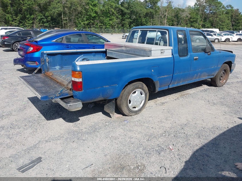 1992 Toyota Pickup VIN JT4RN93P6N5061045 IAAI salvage auction — NORMAL WEAR, Clear (South Carolina), sold $2,500 on 2026-07-28 (photo 4)