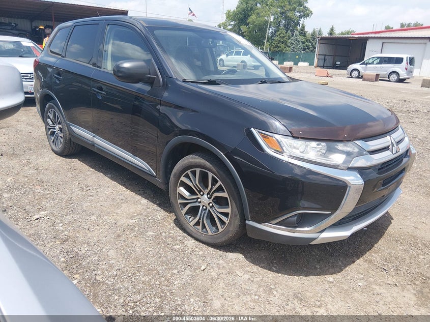 2016 Mitsubishi Outlander VIN JA4AD2A31GZ000148 IAAI salvage auction — NORMAL WEAR, Salvage Title, sold $2,425 on 2026-07-29 (photo 1)