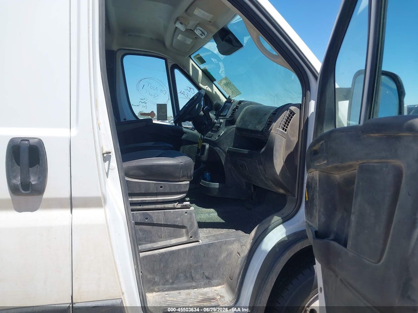 2025 Ram Promaster 2500 VIN 3C6LRVDG5SE507260 IAAI salvage auction — NORMAL WEAR, Enterprise Vehicles Clear Only (South Carolina), sold $16,550 on 2026-07-30 (photo 5)