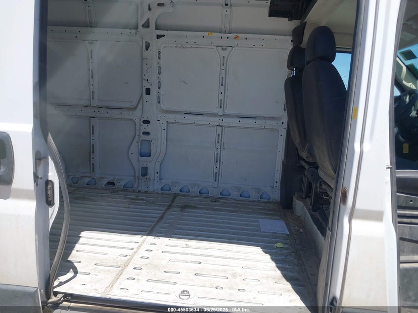 2025 Ram Promaster 2500 VIN 3C6LRVDG5SE507260 IAAI salvage auction — NORMAL WEAR, Enterprise Vehicles Clear Only (South Carolina), sold $16,550 on 2026-07-30 (photo 8)