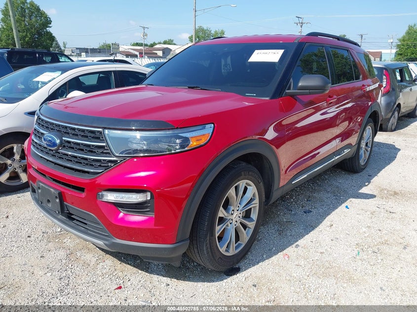 2022 Ford Explorer VIN 1FMSK8DH1NGC37995 IAAI salvage auction — NORMAL WEAR, Clear (Illinois), sold $8,500 on 2026-07-28 (photo 2)