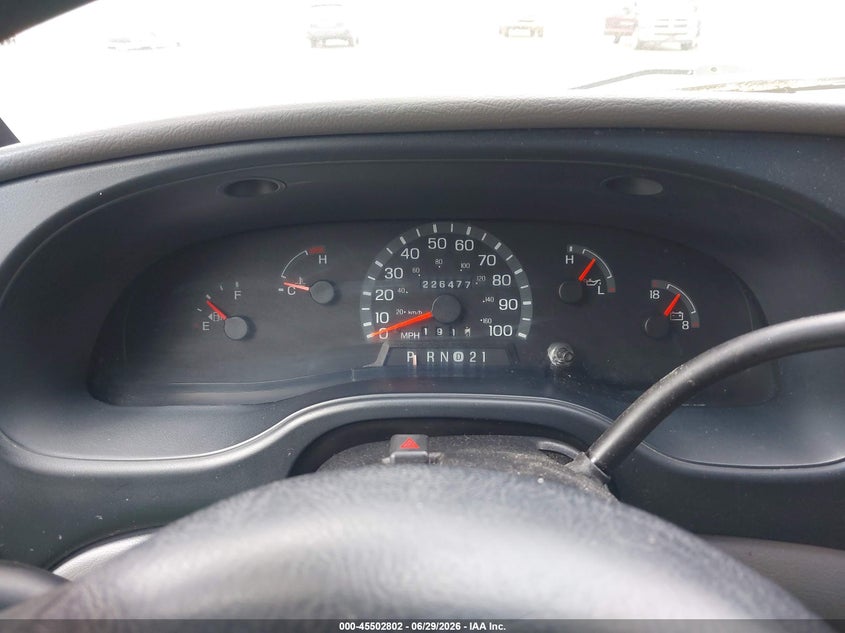 2002 Ford E 250 VIN 1FTNE24L02HB36723 IAAI salvage auction — FRONT END, Enterprise Vehicles Clear Only (Oregon), sold $100 on 2026-07-08 (photo 7)