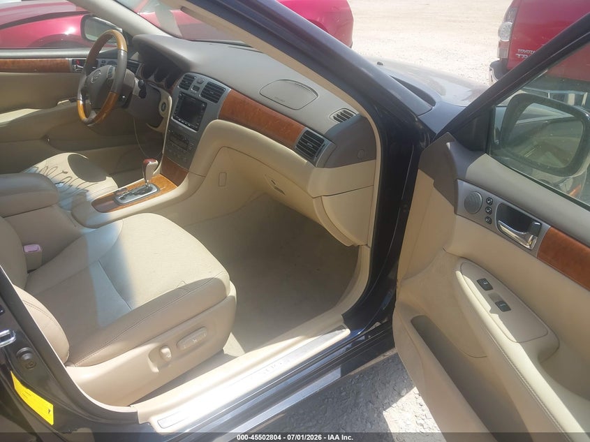 2005 Lexus Es 330 VIN JTHBA30G455065379 IAAI salvage auction — NORMAL WEAR, Original (Ohio), sold $1,875 on 2026-07-22 (photo 5)
