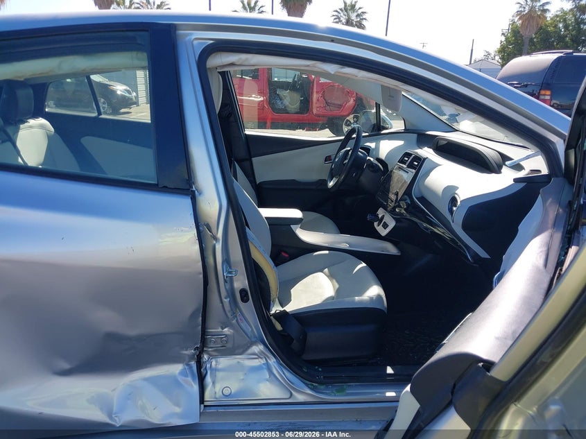 2017 Toyota Prius VIN JTDKARFU7H3050831 IAAI salvage auction — SIDE, Salvage (California), sold $25 on 2026-07-21 (photo 5)
