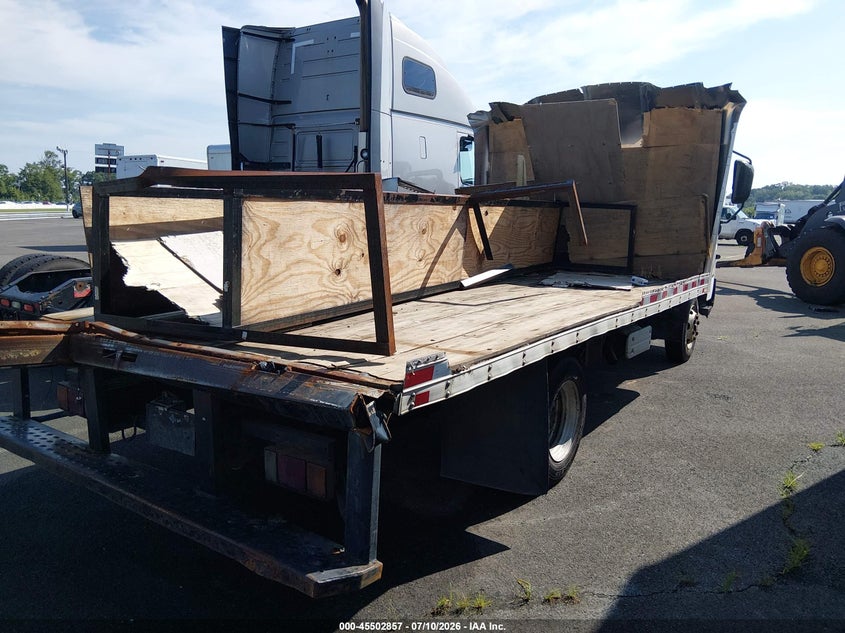 2016 Hino 155 VIN JHHYDM1HXGK002840 IAAI salvage auction — REAR END, Wait Title, sold $125 on 2026-09-30 (photo 4)