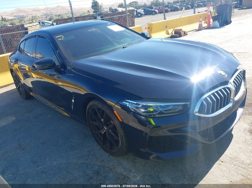 2022 BMW 8er VIN WBAGV2C09NCK07500 — IAAI salvage auction photo
