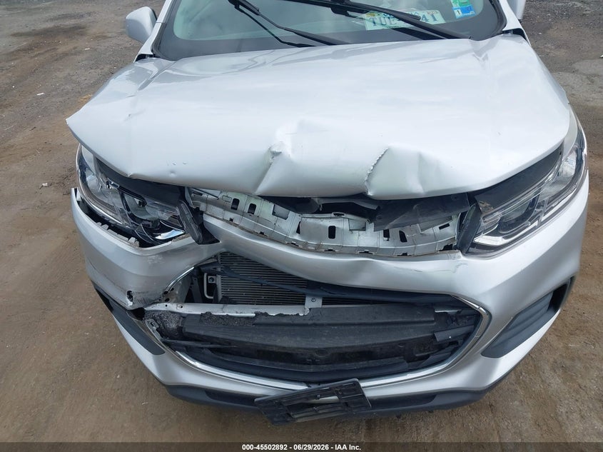 2020 Chevrolet Trax VIN KL7CJKSB2LB038310 IAAI salvage auction — FRONT END, Salvage (Virginia), sold $1,000 on 2026-07-28 (photo 6)