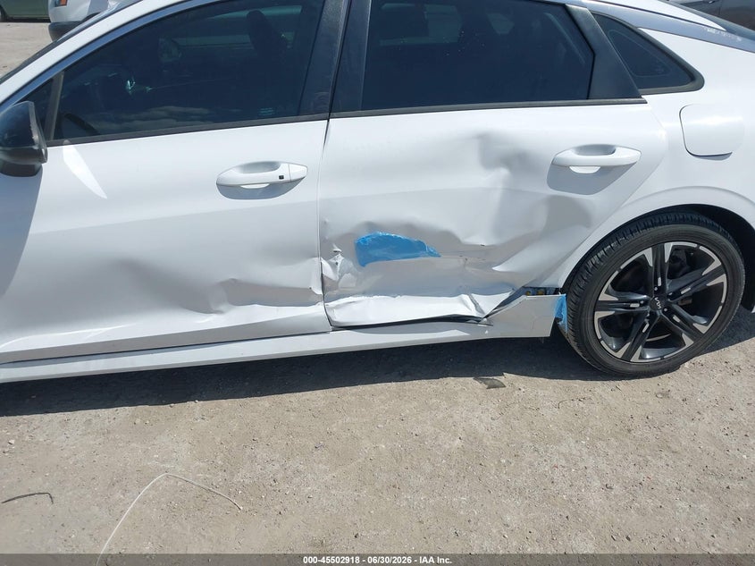 2022 Kia K5 VIN 5XXG64J25NG151197 IAAI salvage auction — LEFT SIDE, Wait Title, sold $8,075 on 2026-08-19 (photo 6)