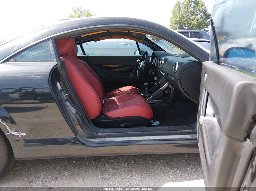 2002 Audi Tt VIN TRUWT28N921015354 IAAI salvage auction — NORMAL WEAR, Restored (Arizona), sold $400 on 2026-07-28 (photo 5)
