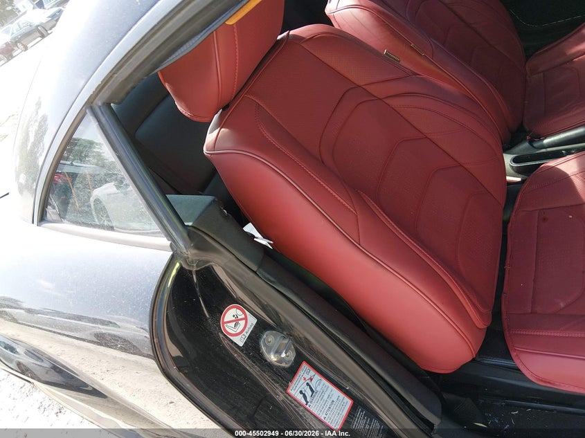 2002 Audi Tt VIN TRUWT28N921015354 IAAI salvage auction — NORMAL WEAR, Restored (Arizona), sold $400 on 2026-07-28 (photo 8)