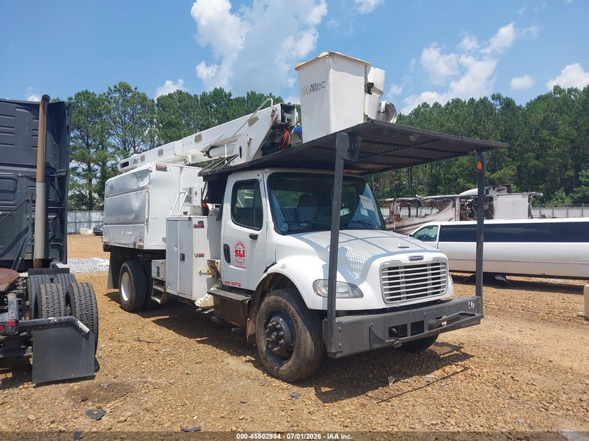 2017 Freightliner M2 106 VIN 1FVACXDT0HHHX6433 — IAAI salvage auction photo