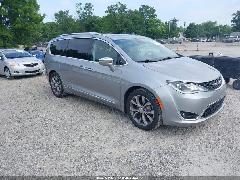 2019 Chrysler Pacifica VIN 2C4RC1GG0KR604020 IAAI salvage auction — SIDE, Salvage (Ohio), sold $6,200 on 2026-07-26 (photo 1)