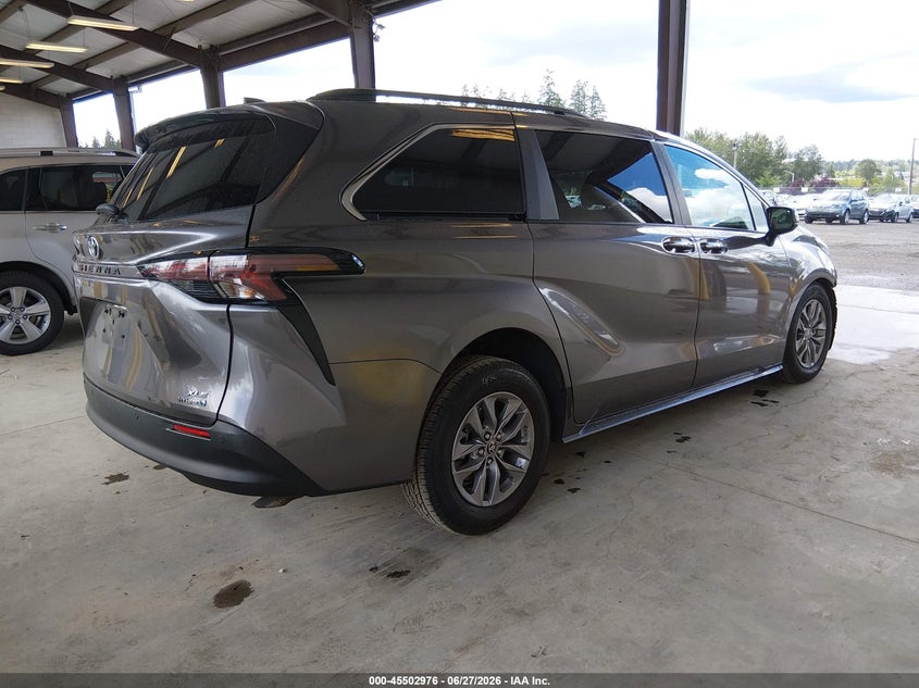 2023 Toyota Sienna VIN 5TDYRKEC7PS155353 IAAI salvage auction — FRONT END, Salvage Title, sold $15,000 on 2026-08-20 (photo 4)