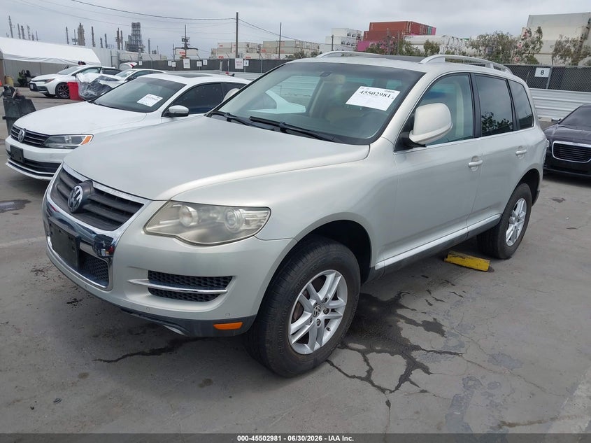 2008 Volkswagen Touareg VIN WVGBE77L88D050454 IAAI salvage auction — FRONT END, Clear - Dealer Only (California), sold $2,450 on 2026-07-08 (photo 2)