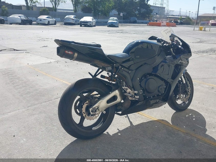 2006 Honda Cbr1000 VIN JH2SC57126M200043 IAAI salvage auction — LEFT SIDE, Salvage (California), sold $2,250 on 2026-07-26 (photo 4)