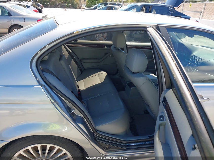 2003 BMW 3 series VIN WBAEV53473KM31959 IAAI salvage auction — NORMAL WEAR, Clear - Dealer Only (California), sold $150 on 2026-07-13 (photo 8)