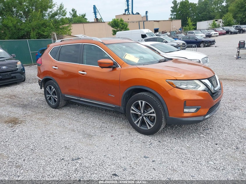 2017 Nissan Rogue VIN 5N1ET2MV6HC768246 IAAI salvage auction — REAR END, Salvage Title, sold $3,300 on 2026-07-31 (photo 1)