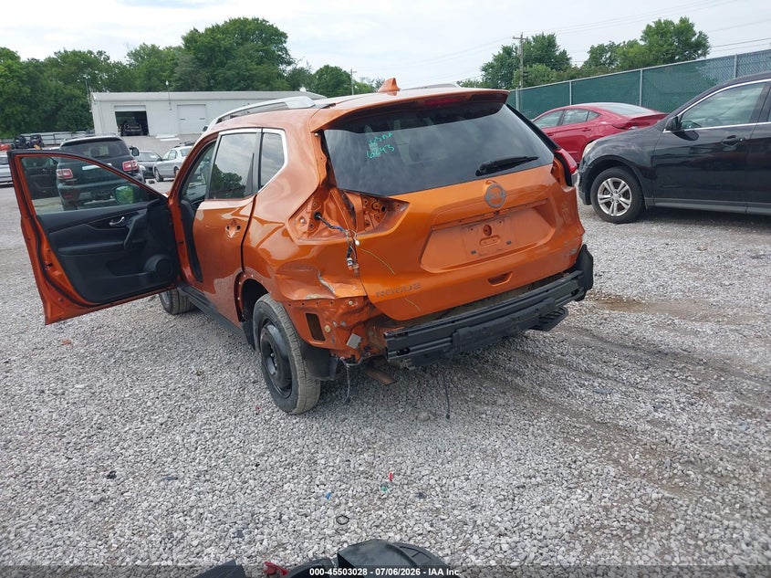 2017 Nissan Rogue VIN 5N1ET2MV6HC768246 IAAI salvage auction — REAR END, Salvage Title, sold $3,300 on 2026-07-31 (photo 6)