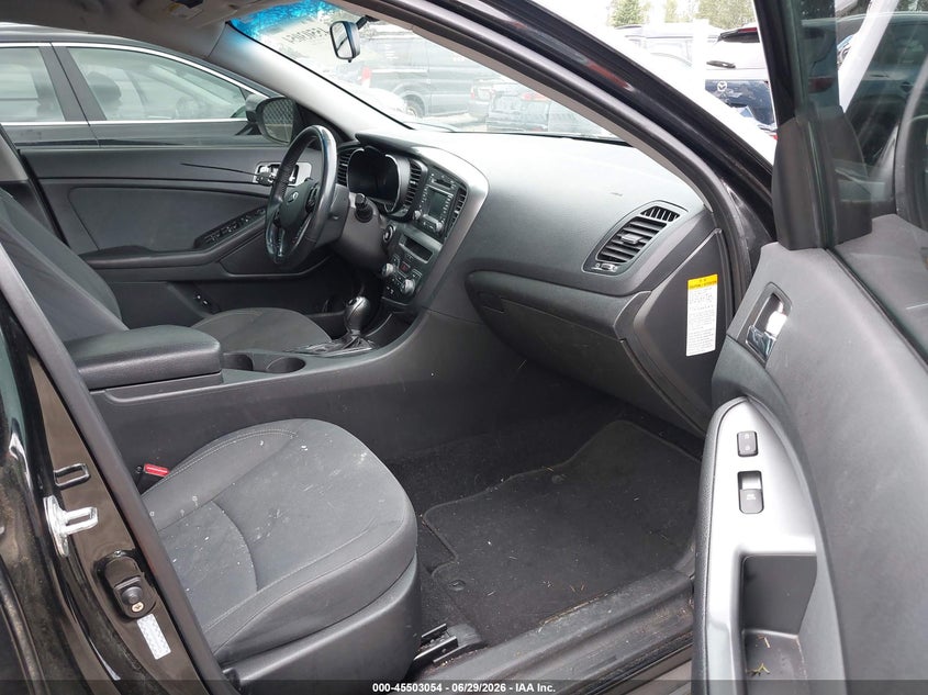 2013 Kia Optima VIN KNAGM4AD5D5044836 IAAI salvage auction — NORMAL WEAR, Clear (Washington), sold $725 on 2026-07-27 (photo 5)