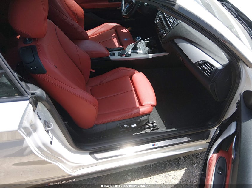 2017 BMW 2er VIN WBA2K9C33HV647355 IAAI salvage auction — RIGHT FRONT, Salvage Title, sold $6,000 on 2026-08-14 (photo 5)