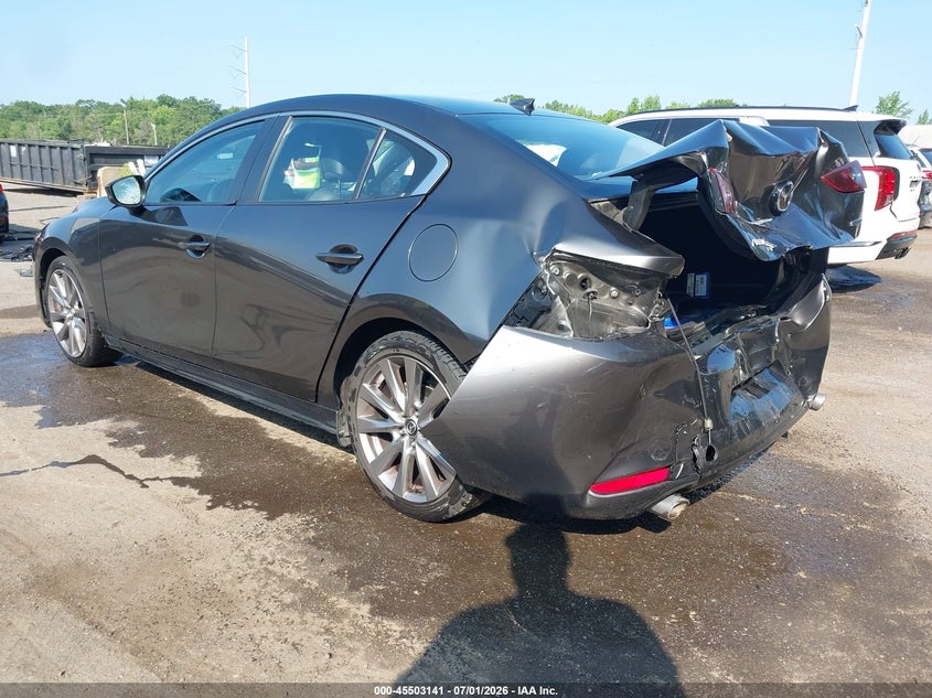 2019 Mazda 3 VIN JM1BPBDM0K1115692 IAAI salvage auction — REAR END, Salvage - Greater Than 75% (Maryland), sold $3,200 on 2026-07-22 (photo 3)