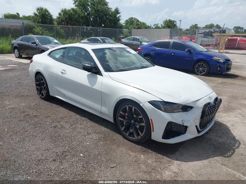 2026 BMW 4er VIN WBA43DA01TCW72180 — IAAI salvage auction photo