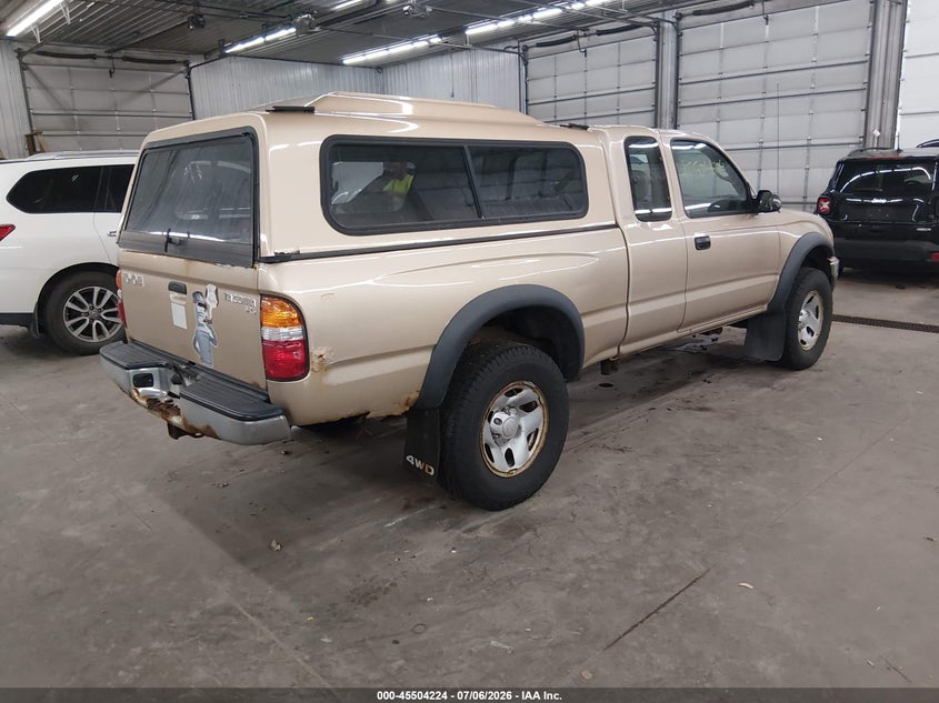 2001 Toyota Tacoma VIN 5TEWM72N31Z764409 IAAI salvage auction — NORMAL WEAR, Clear (Minnesota), sold $1,900 on 2026-07-28 (photo 4)