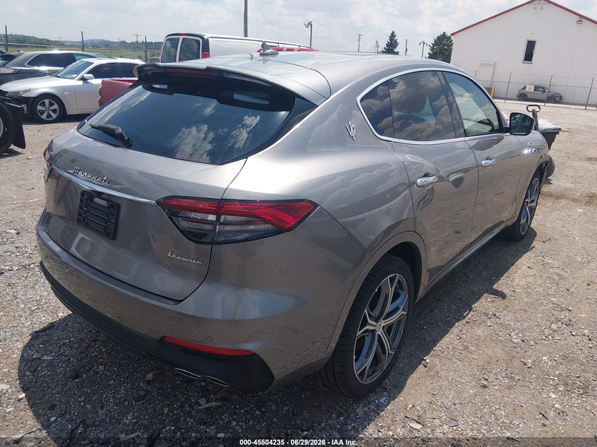2022 Maserati Levante VIN ZN661XUA0NX396351 IAAI salvage auction — RIGHT FRONT, Clear (New York), sold $17,200 on 2026-07-08 (photo 4)