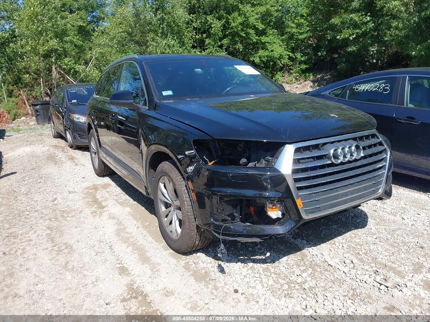 2019 Audi Q7 VIN WA1AAAF79KD040126 — IAAI salvage auction photo